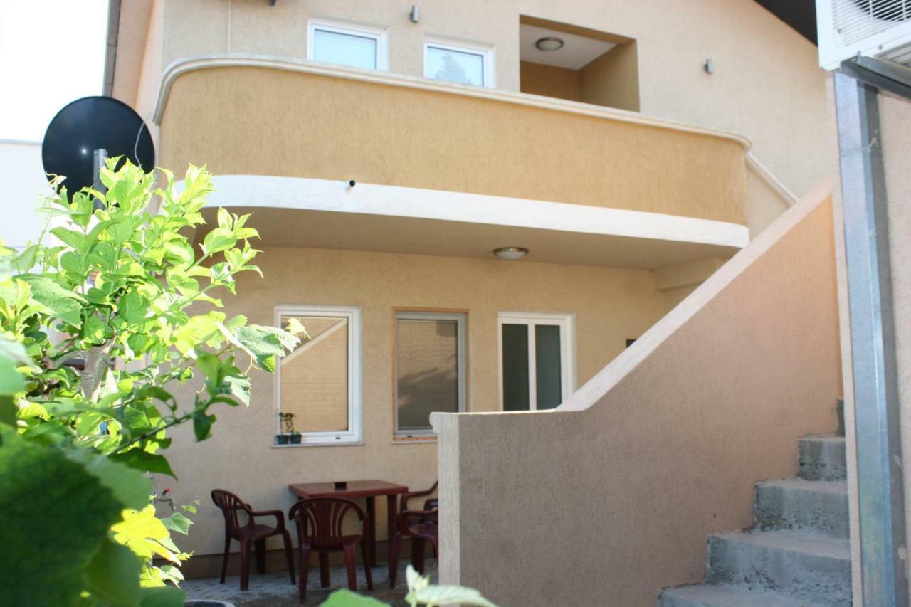 Apartments Emerald Ulcinj Exterior photo